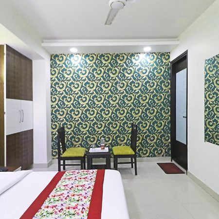 Hotel Star Inn Suite - Delhi Airport Нью-Дели Экстерьер фото