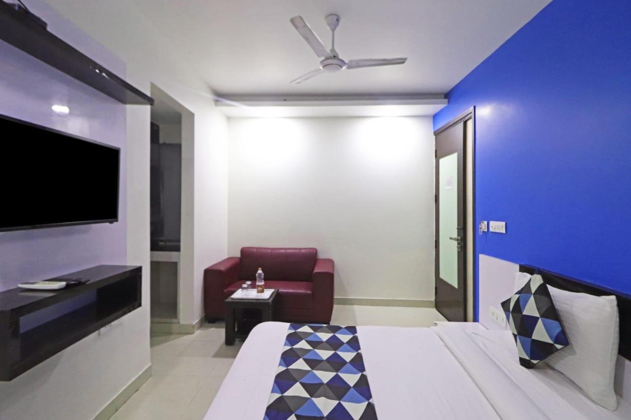Hotel Star Inn Suite - Delhi Airport Нью-Дели Экстерьер фото
